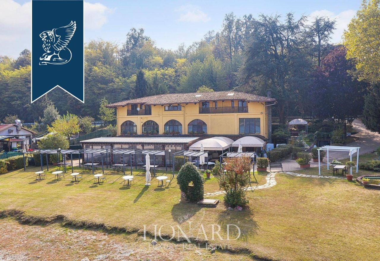 Вилла в Турине, Италия, 1 000 м² - фото 5