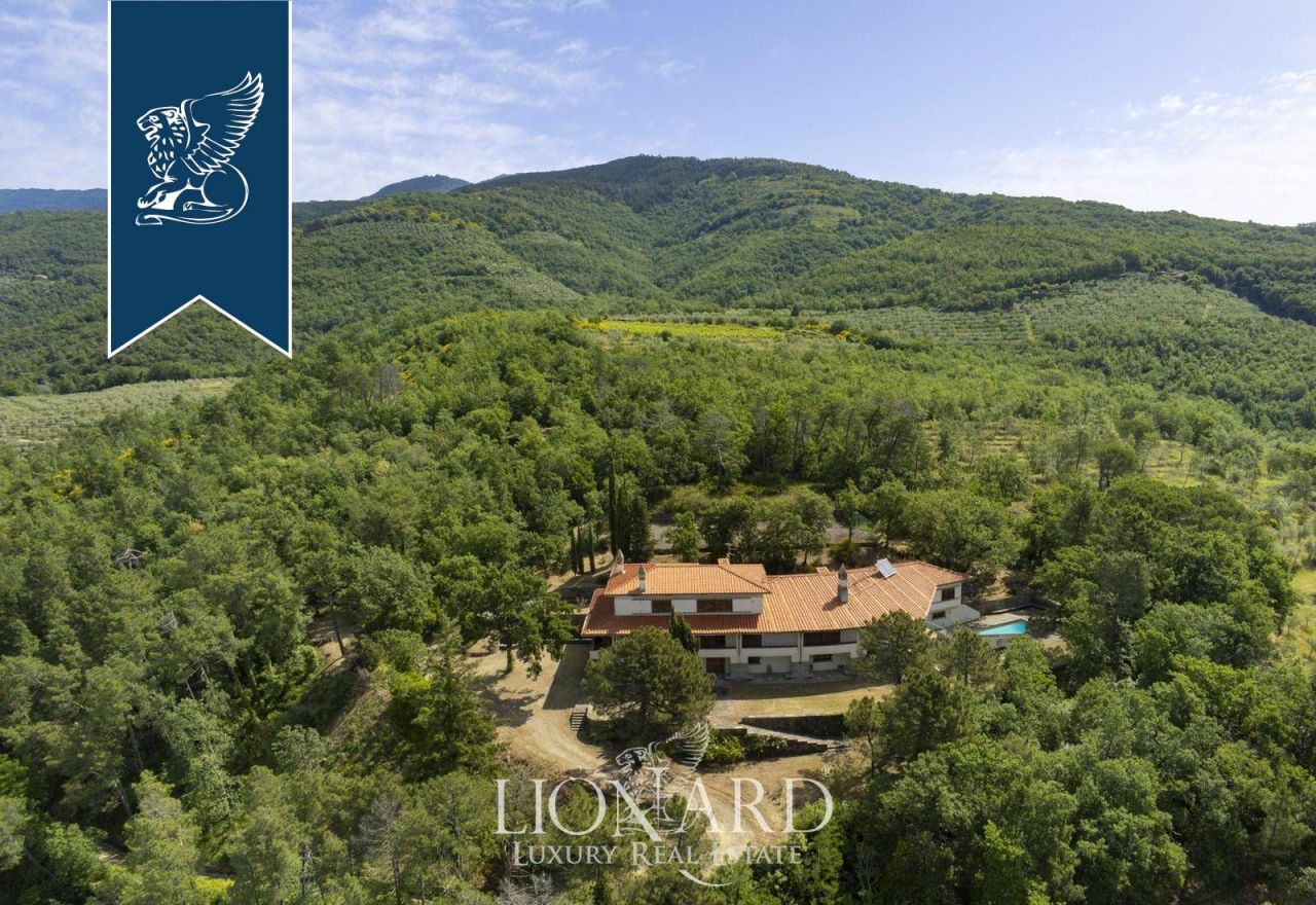 Вилла в Ареццо, Италия, 1 150 м² - фото 5