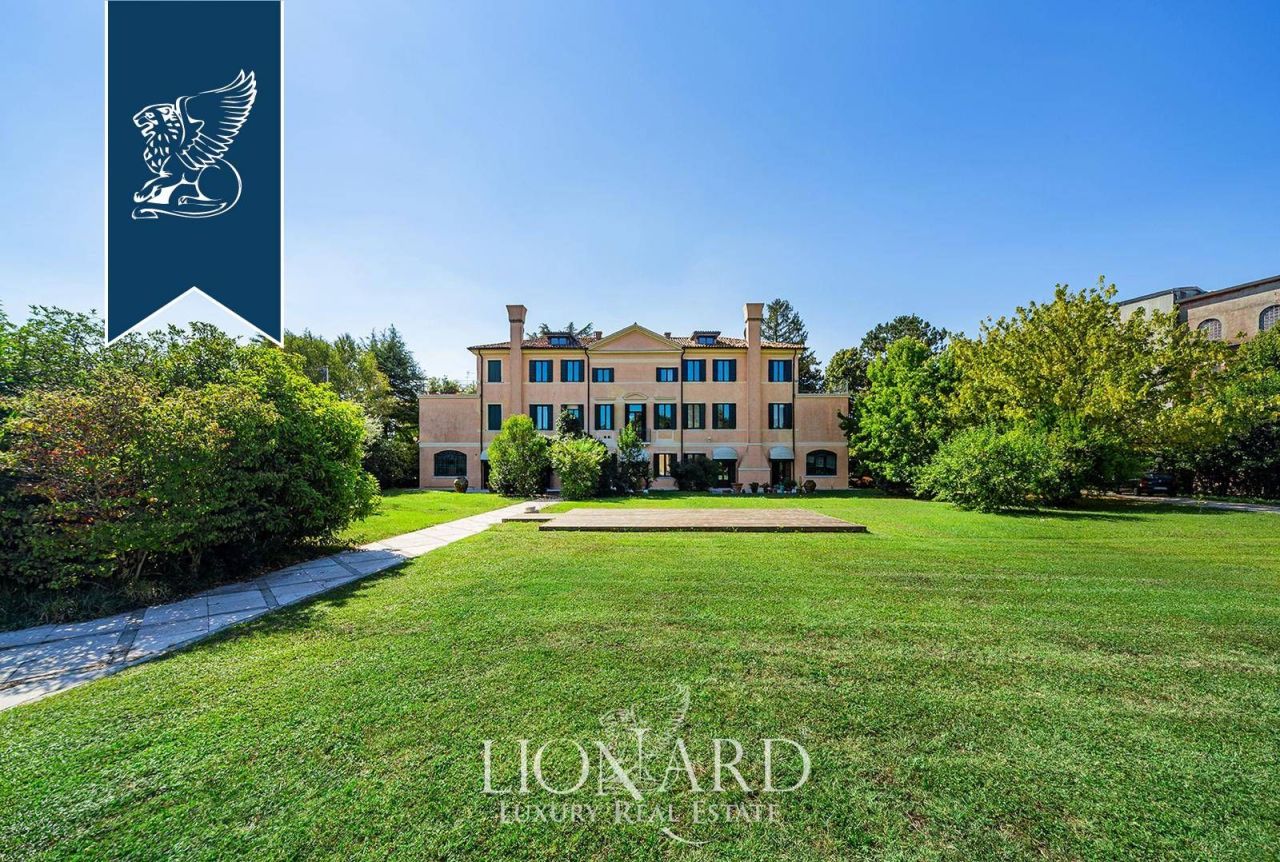 Вилла в Тревизо, Италия, 800 м² - фото 5