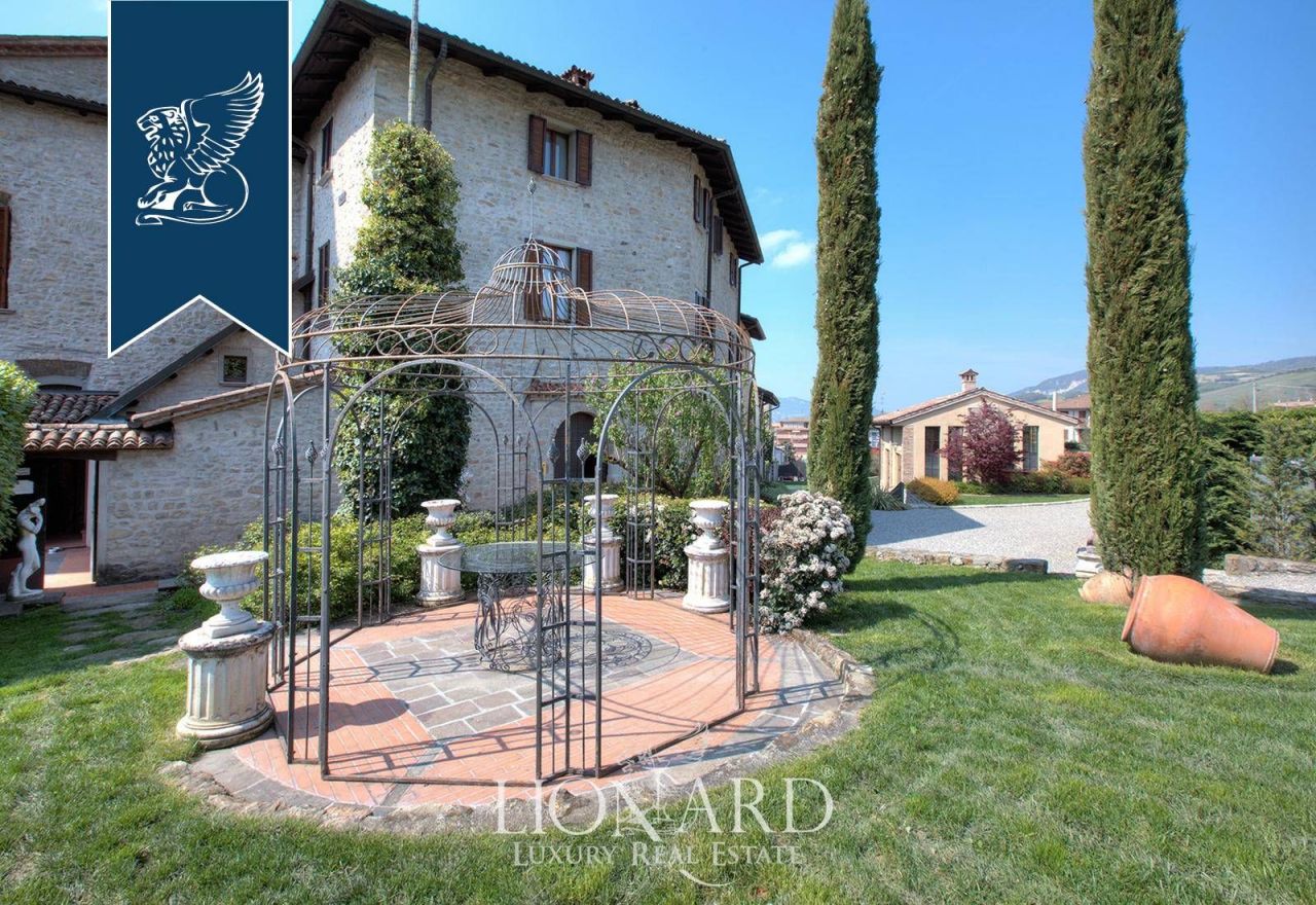 Замок в Варци, Италия, 12 358 м² - фото 6