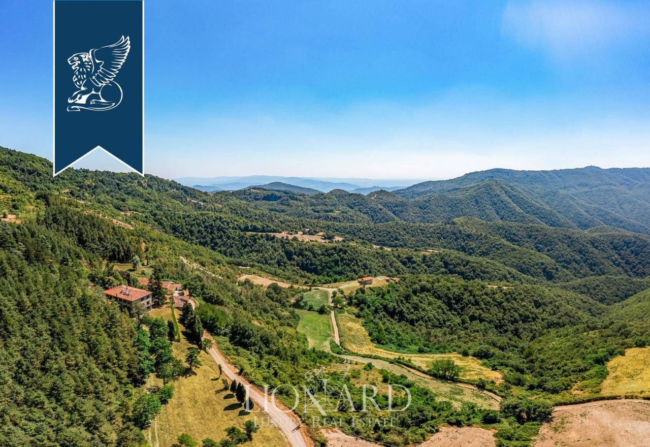 Ферма во Флоренции, Италия, 4 000 м² - фото 7