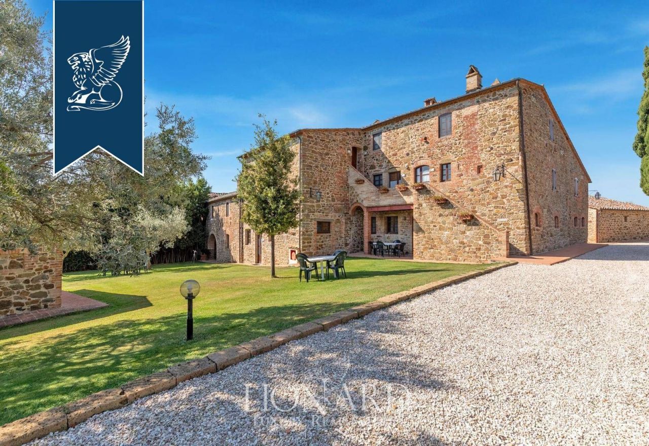 Дом в Туоро-суль-Тразимено, Италия, 2 500 м² - фото 7