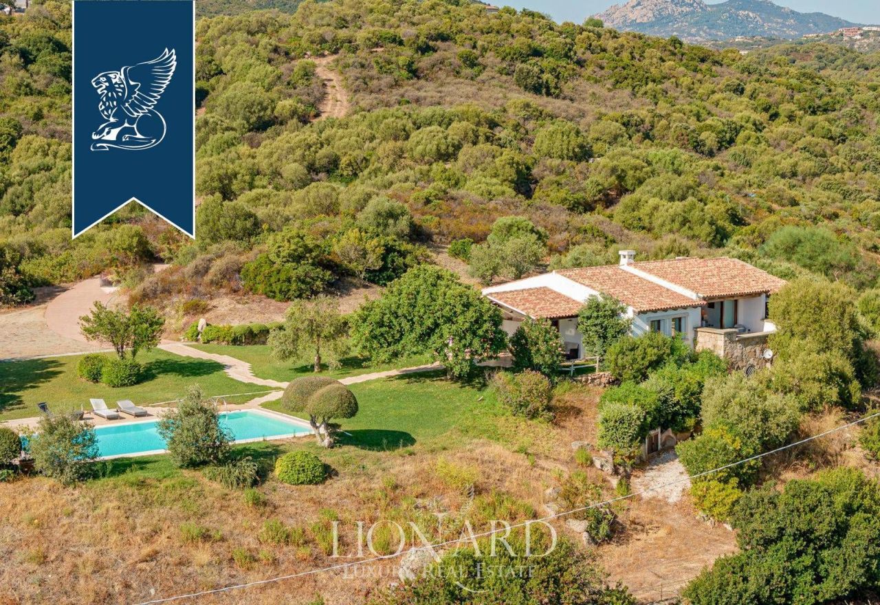 Вилла в Ольбии, Италия, 200 м² - фото 7