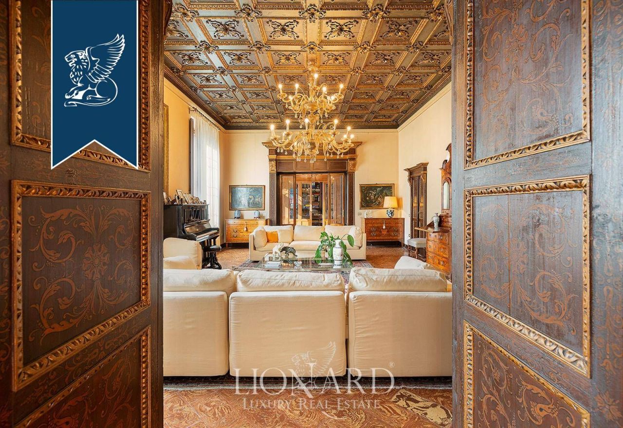 Вилла в Кремоне, Италия, 1 850 м² - фото 7