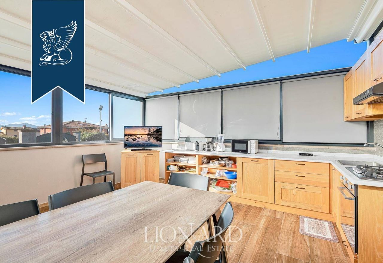 Вилла в Капаннори, Италия, 340 м² - фото 7