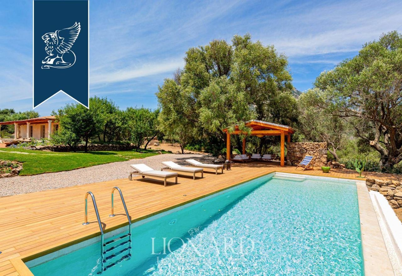 Вилла в Ольбии, Италия, 280 м² - фото 7