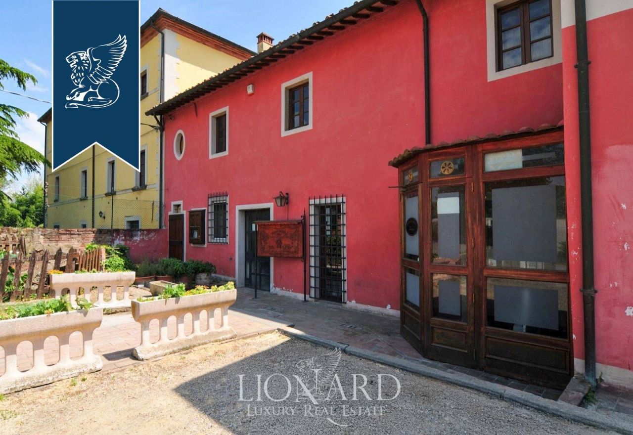 Вилла в Ареццо, Италия, 2 000 м² - фото 7