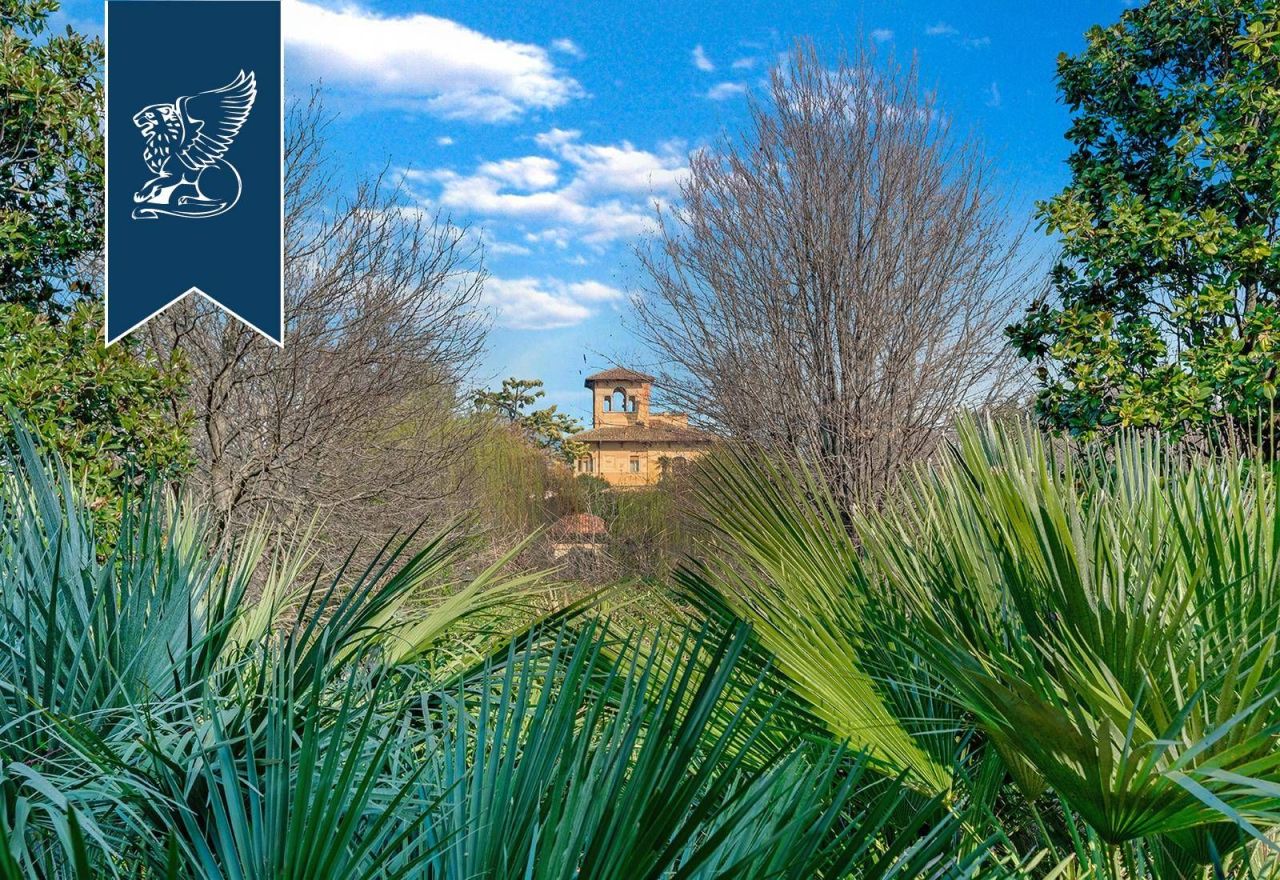 Вилла в Брешии, Италия, 3 100 м² - фото 7