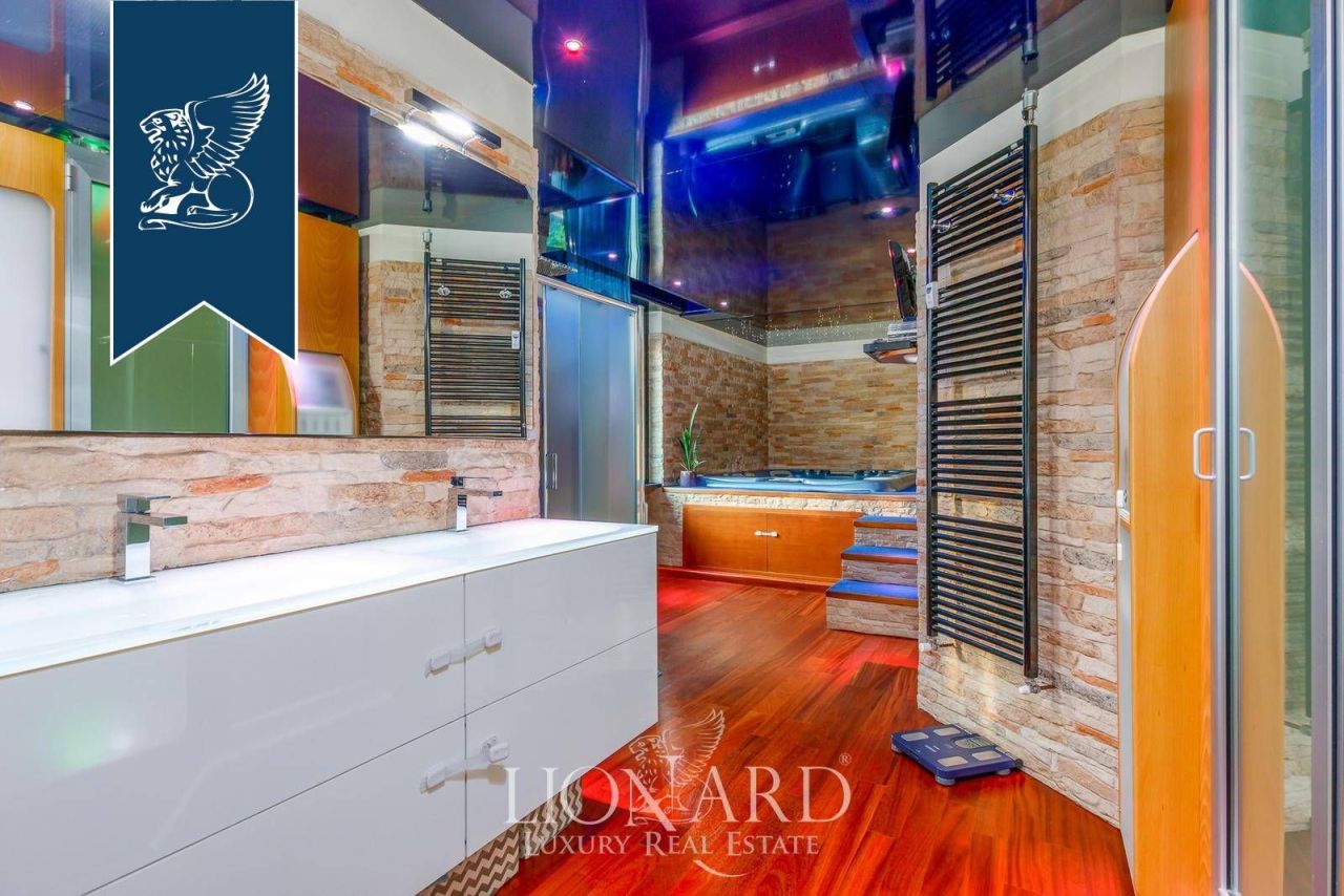 Апартаменты в Бергамо, Италия, 200 м² - фото 7