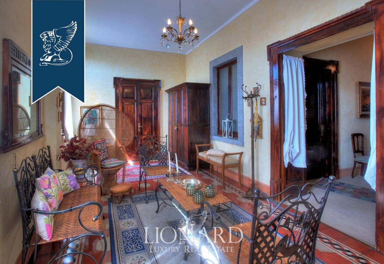 Вилла в Бергамо, Италия, 1 000 м² - фото 7