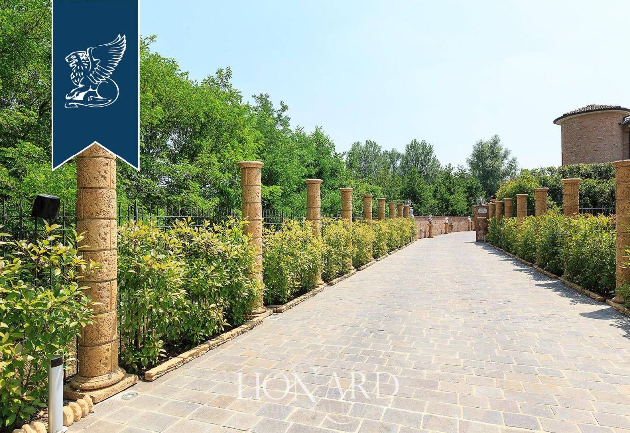 Вилла в Павии, Италия, 400 м² - фото 7