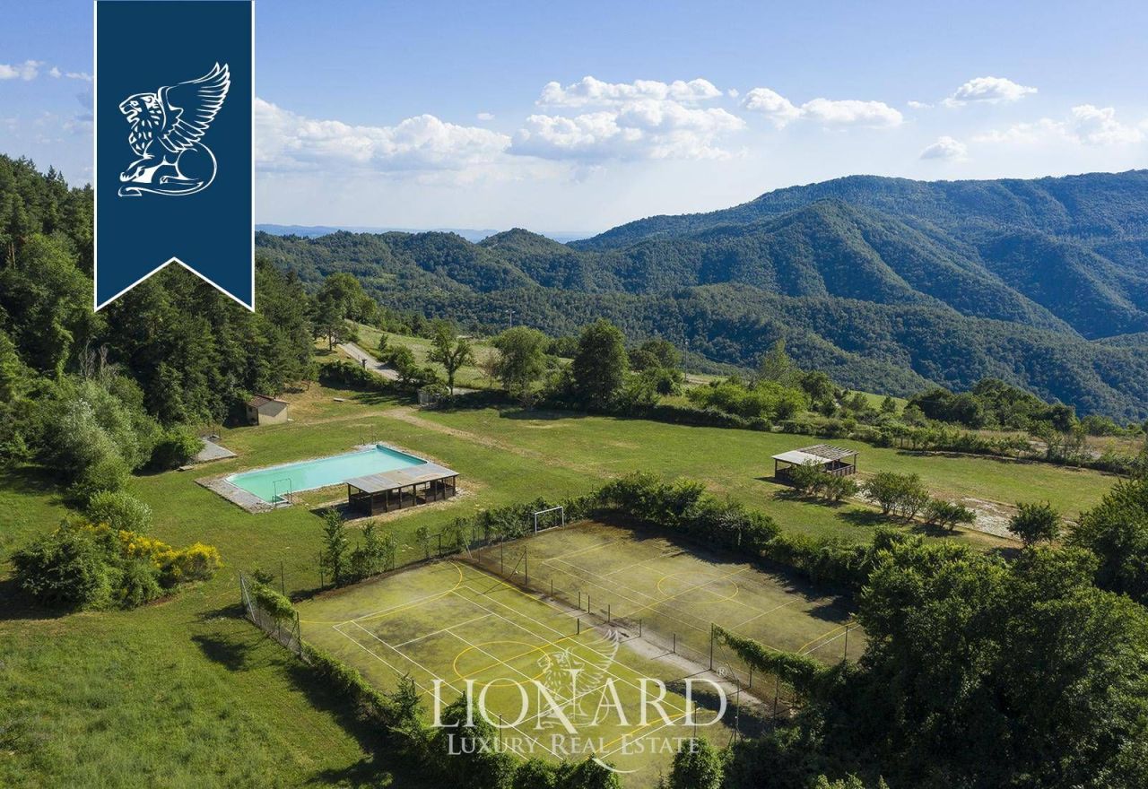 Ферма во Флоренции, Италия, 1 000 м² - фото 7