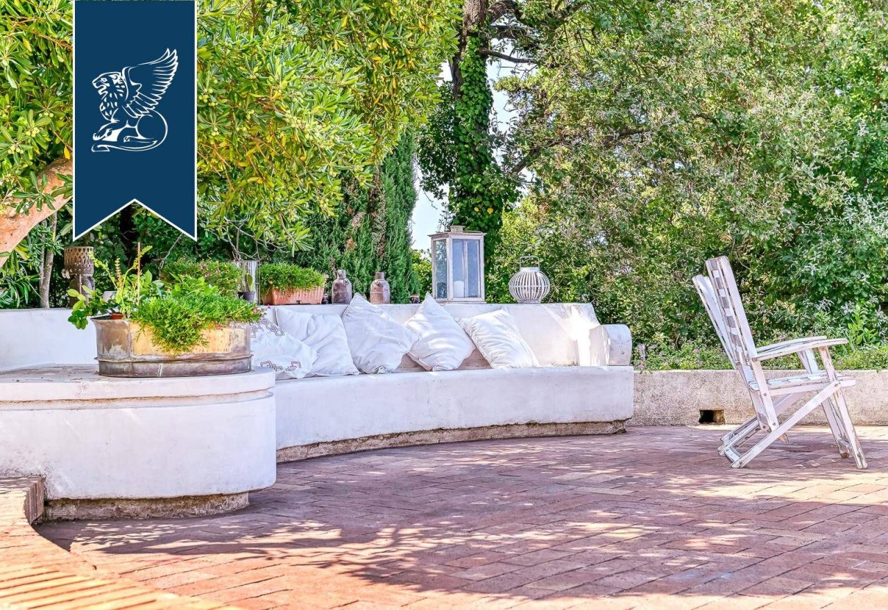 Вилла в Неаполе, Италия, 200 м² - фото 7