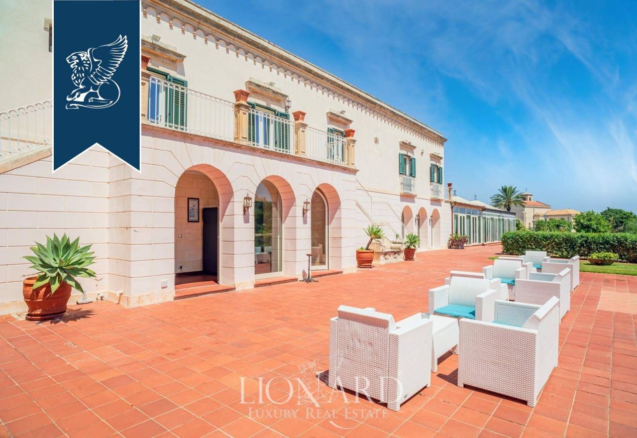 Вилла в Сиракузах, Италия, 1 000 м² - фото 7