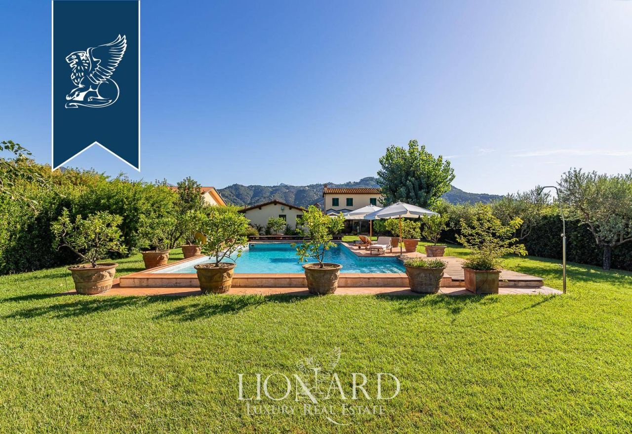 Вилла в Массарозе, Италия, 478 м² - фото 7