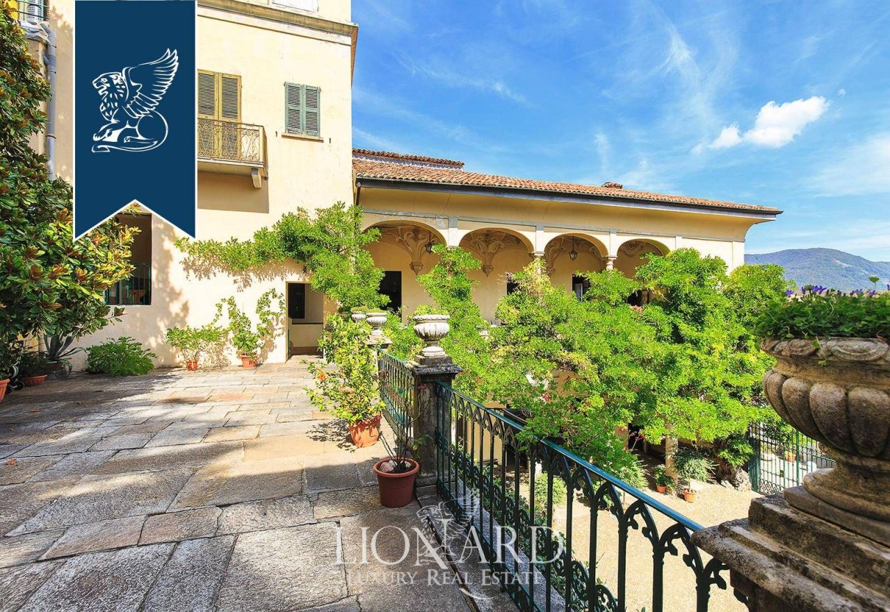 Вилла в Варесе, Италия, 1 000 м² - фото 7