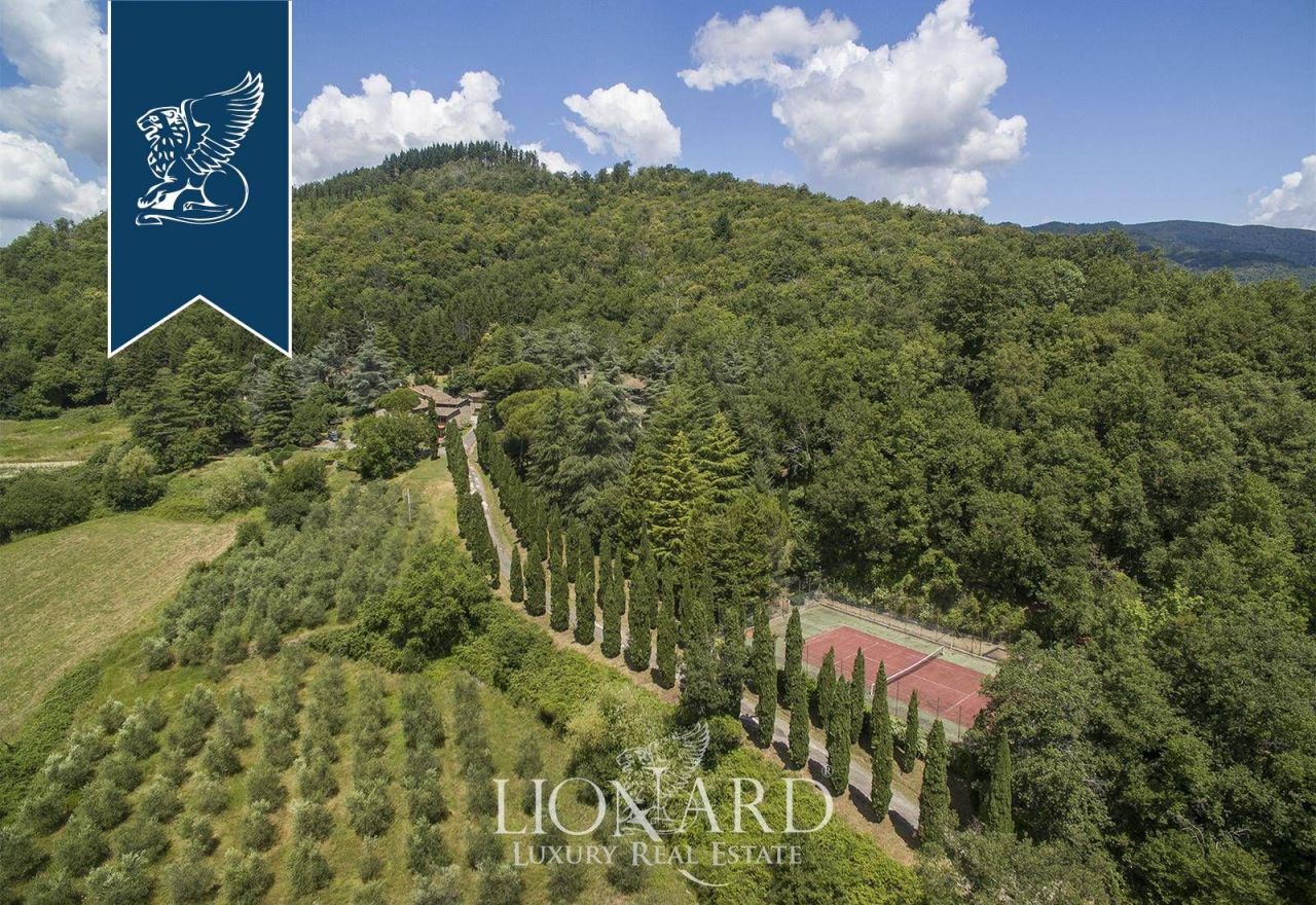 Вилла во Флоренции, Италия, 900 м² - фото 7