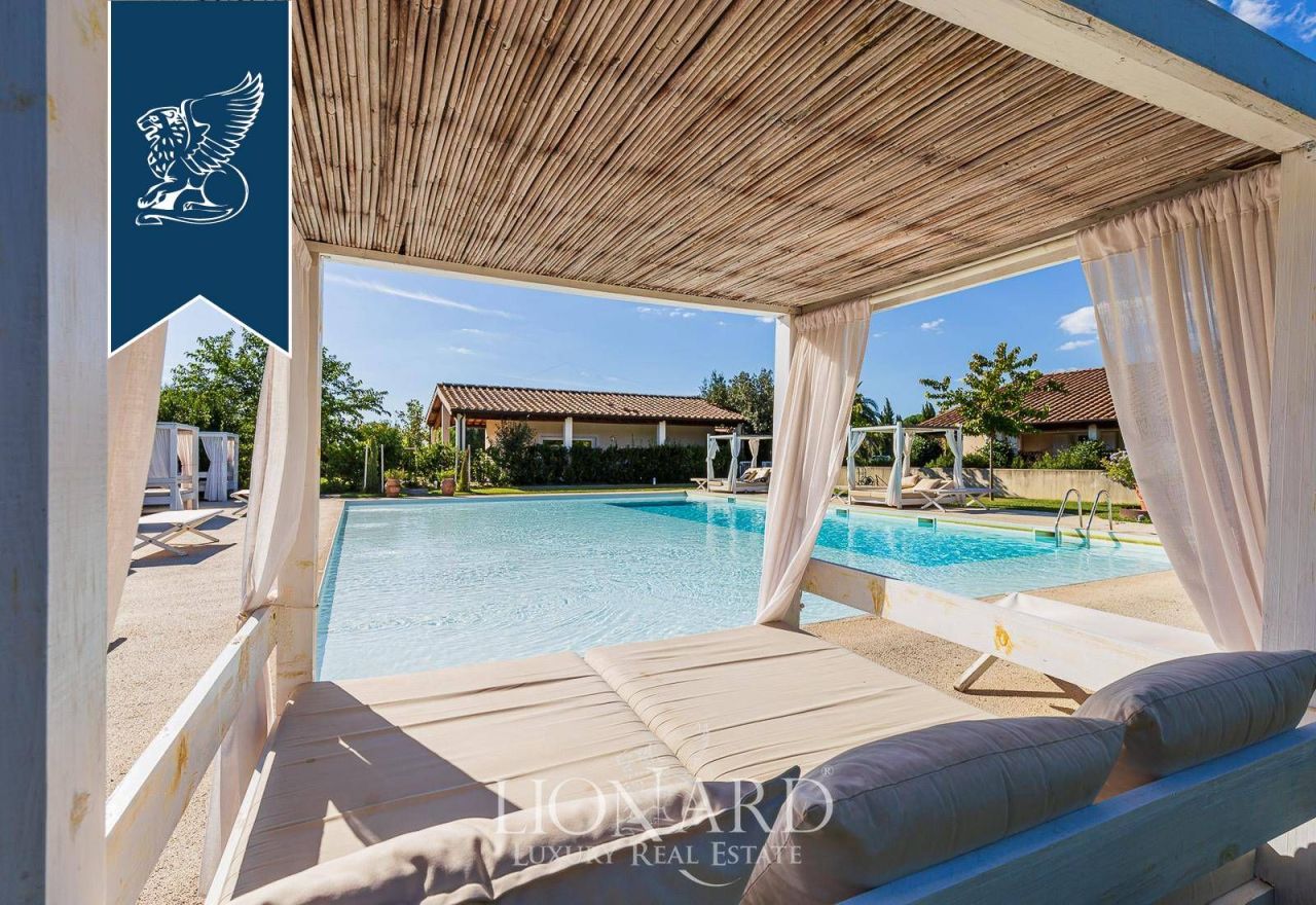 Дом в Кастаньето-Кардуччи, Италия, 1 050 м² - фото 7