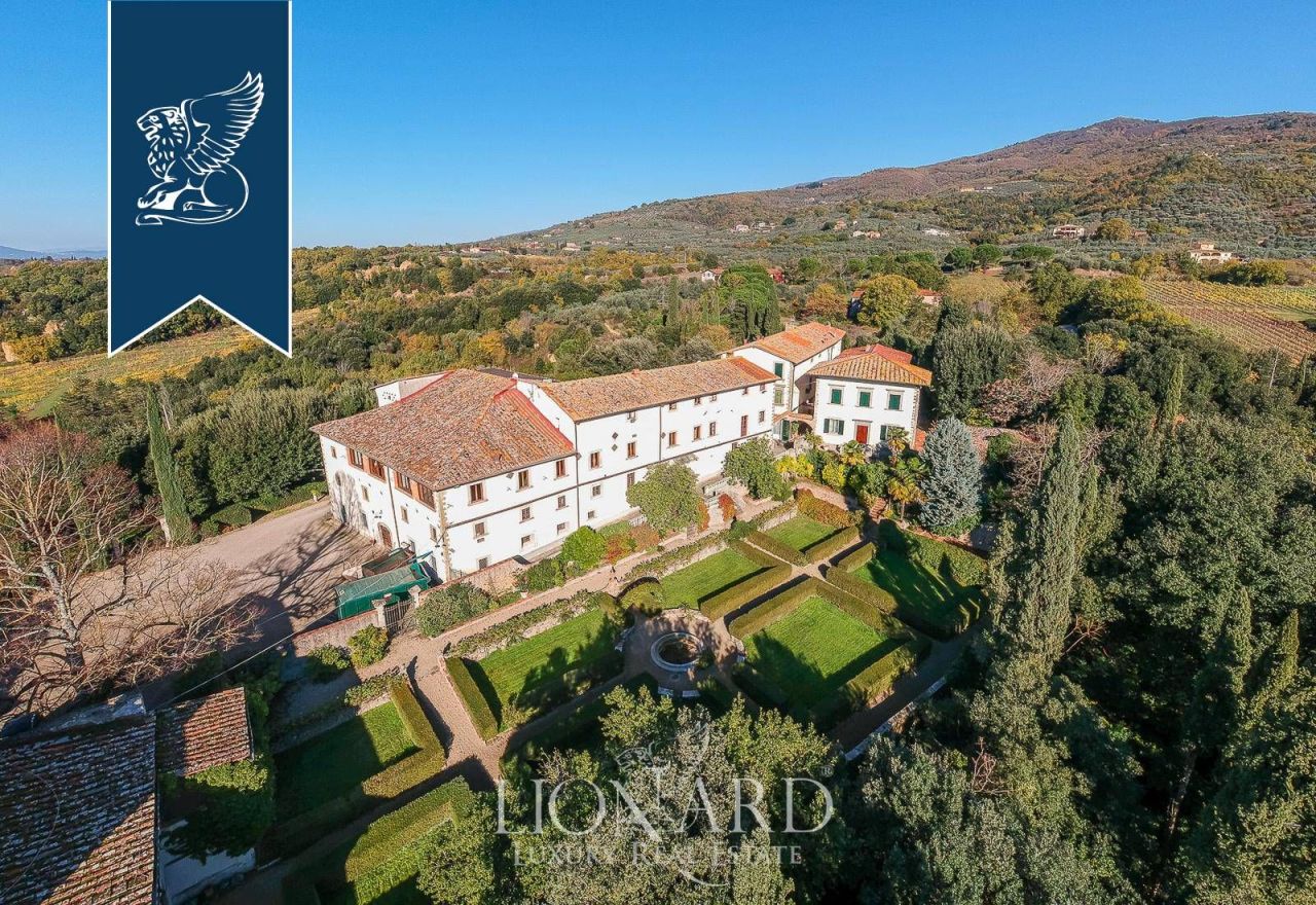 Ферма в Ареццо, Италия, 25 000 м² - фото 7