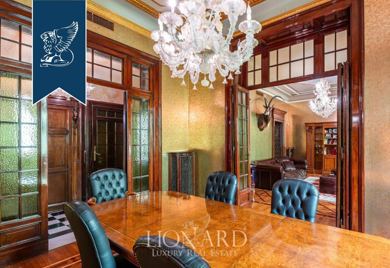 Апартаменты в Милане, Италия, 250 м² - фото 7