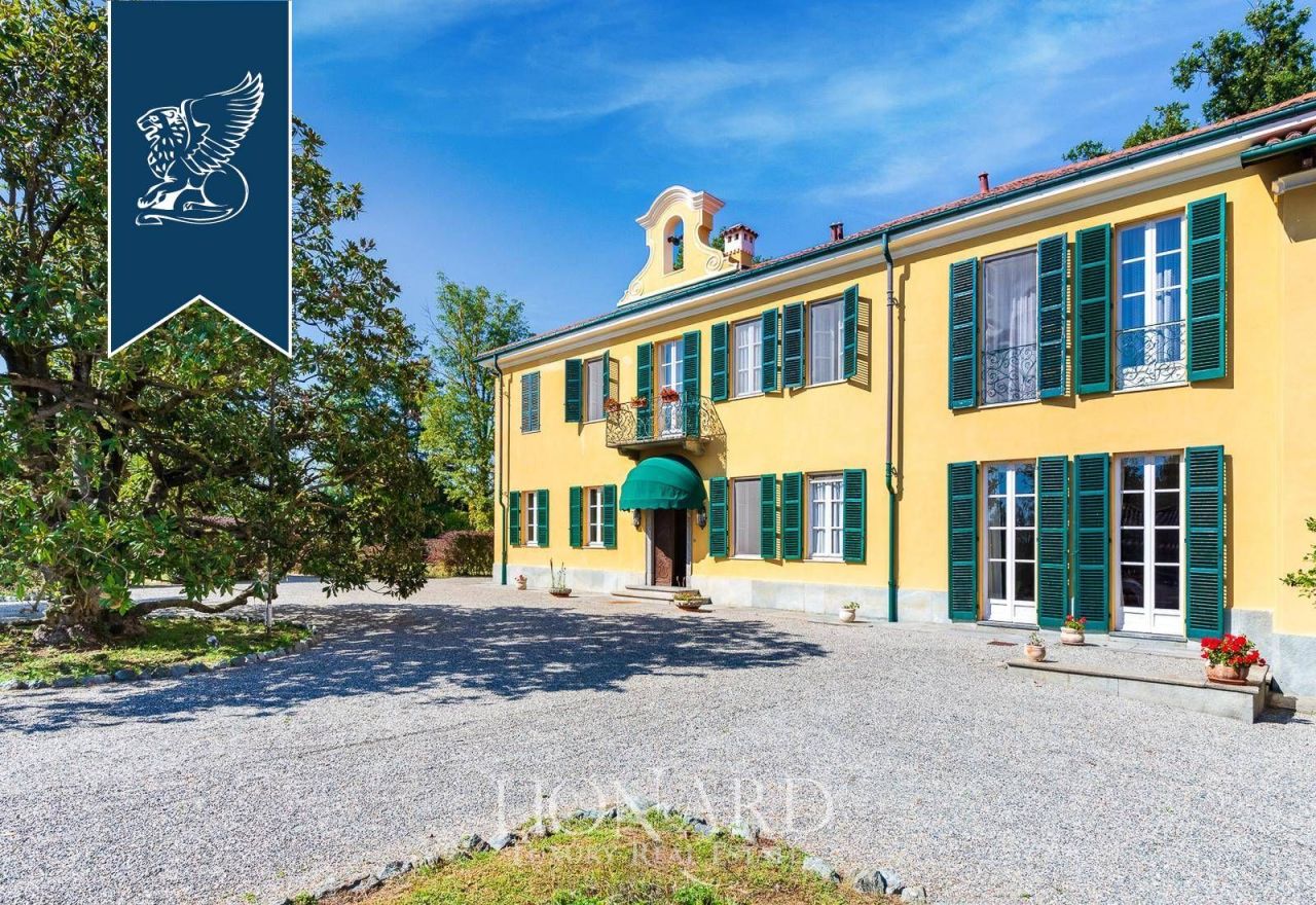 Вилла в Турине, Италия, 1 157 м² - фото 7