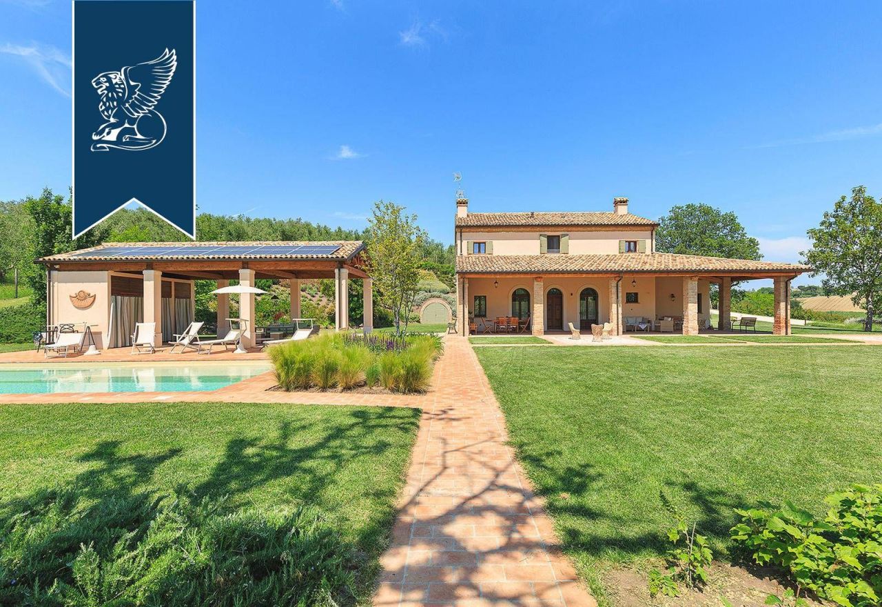 Вилла в Форли-Чезене, Италия, 350 м² - фото 7