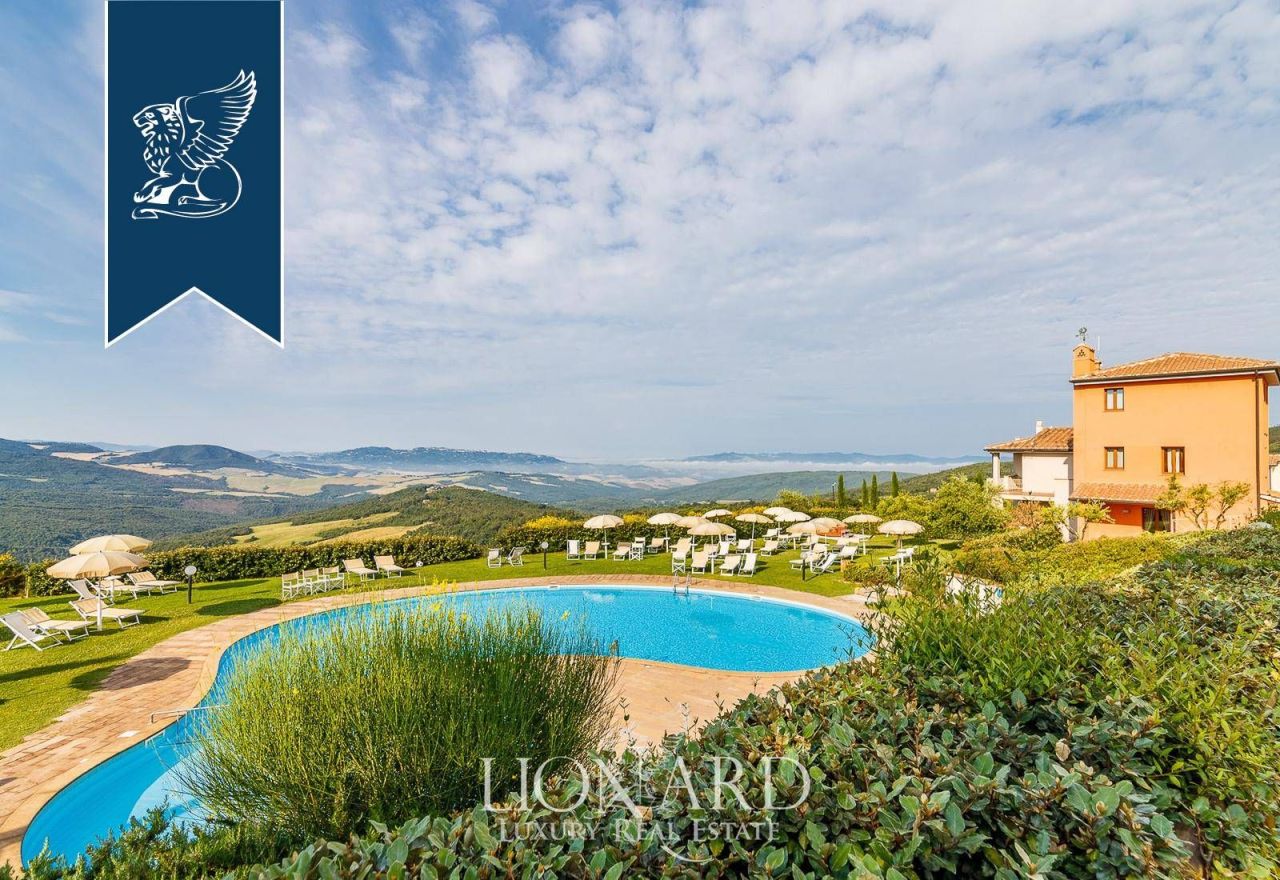 Ферма во Флоренции, Италия, 2 500 м² - фото 7