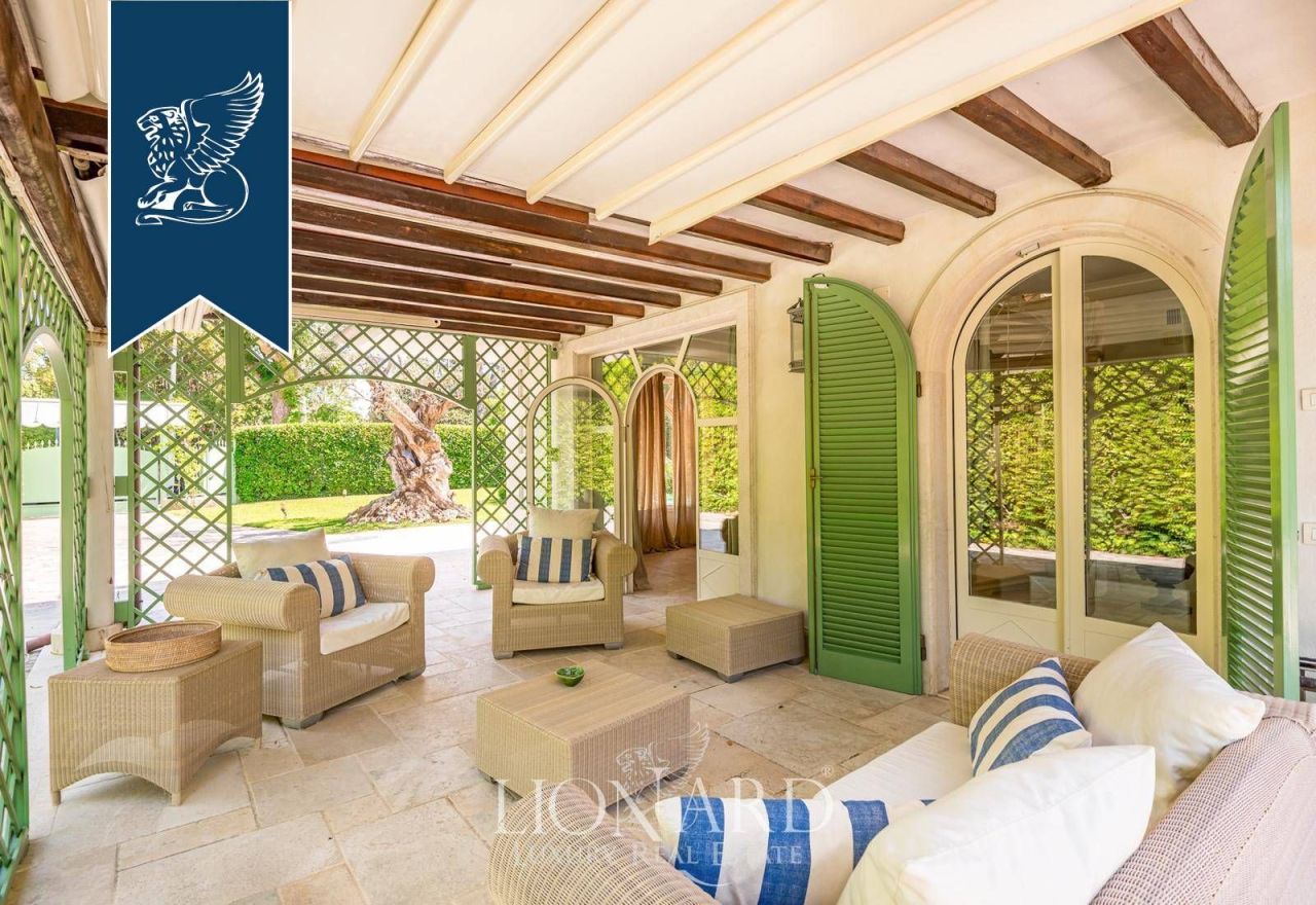 Вилла в Форте деи Марми, Италия, 400 м² - фото 7