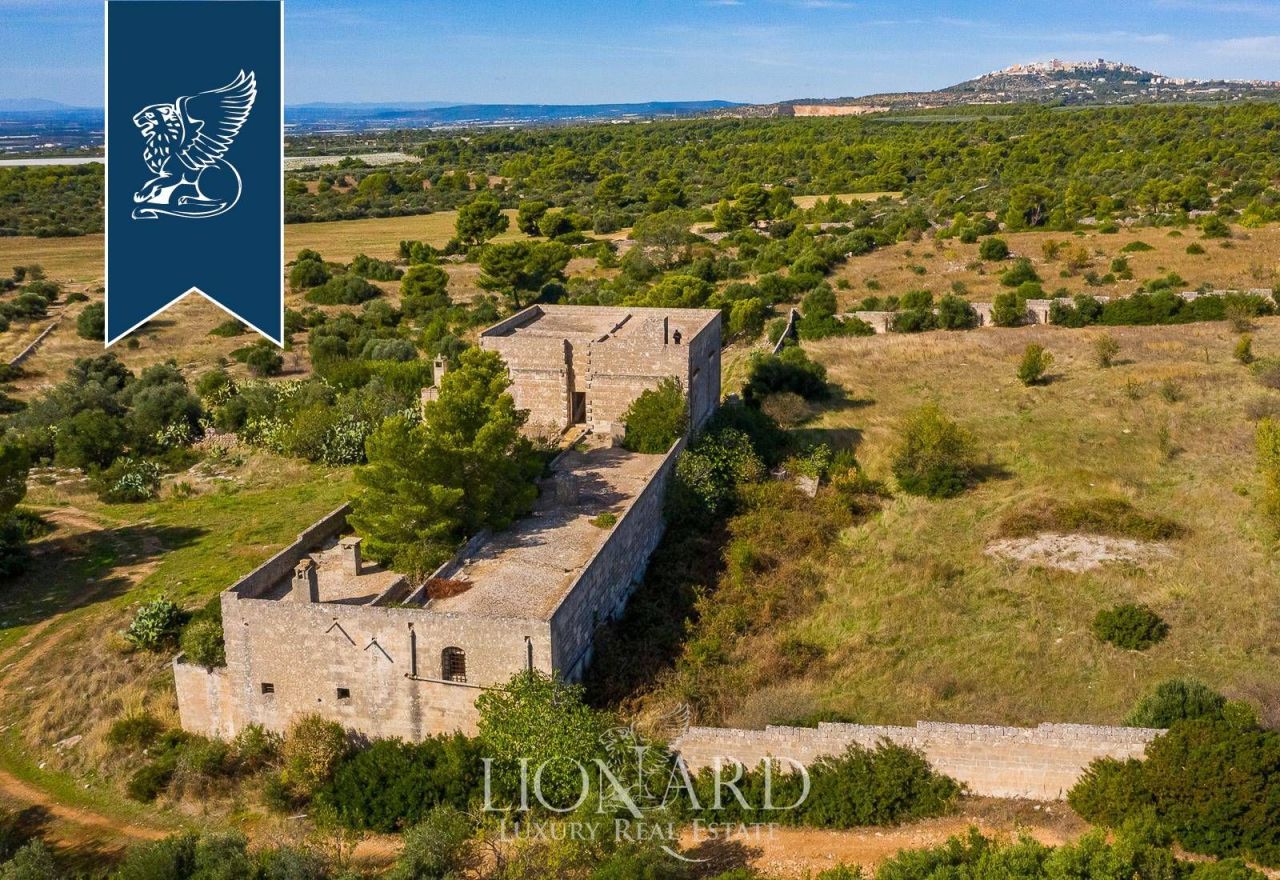 Ферма в Таранто, Италия, 1 200 м² - фото 7