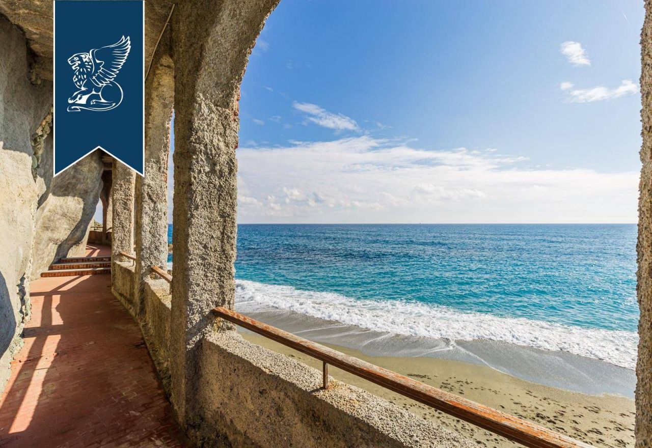 Вилла в Савоне, Италия, 600 м² - фото 7