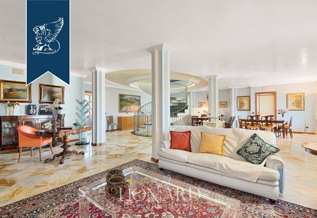 Вилла в Лукке, Италия, 1 680 м² - фото 7