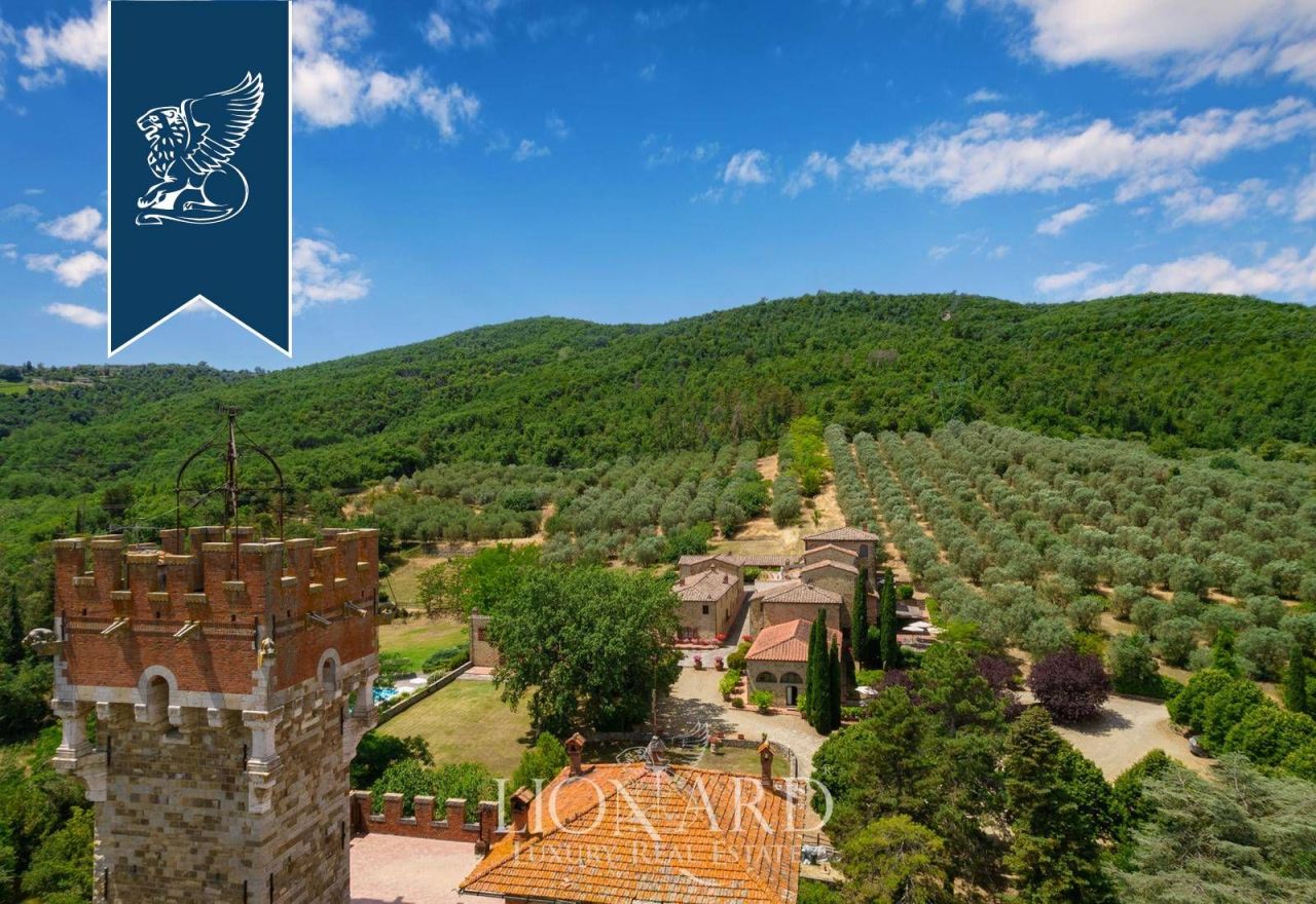 Ферма в Ареццо, Италия, 1 500 м² - фото 7