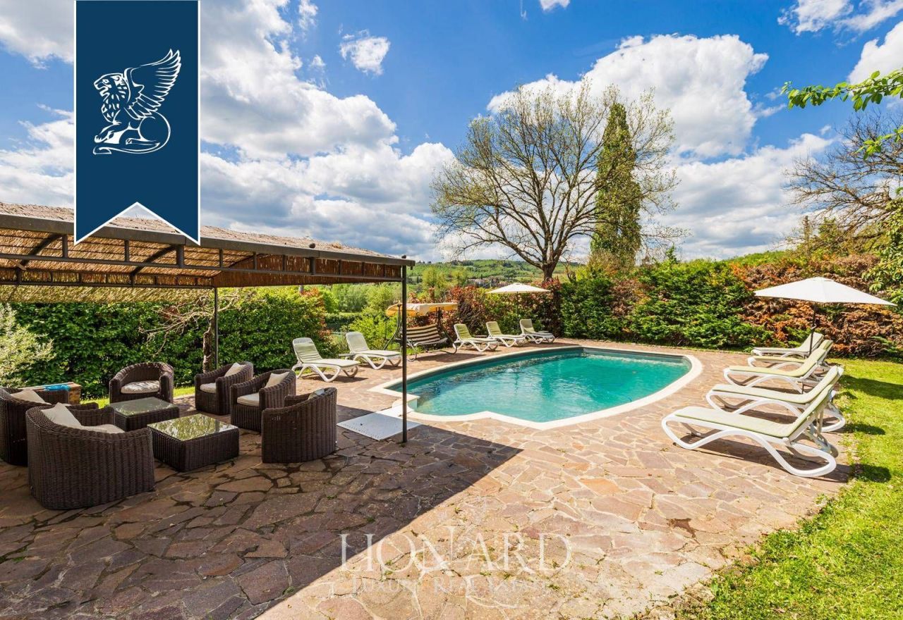 Вилла в Сиене, Италия, 550 м² - фото 6