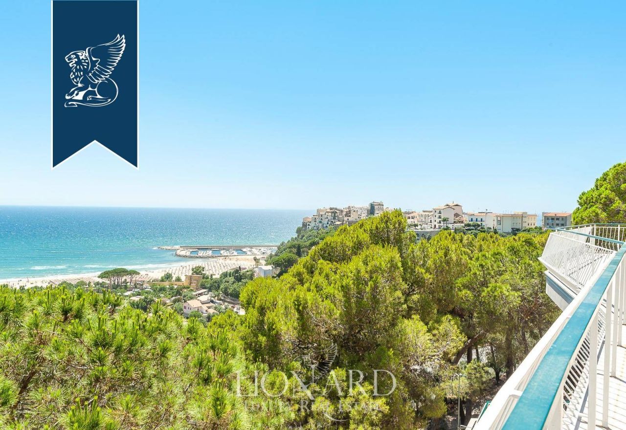 Вилла в Сперлонге, Италия, 615 м² - фото 6