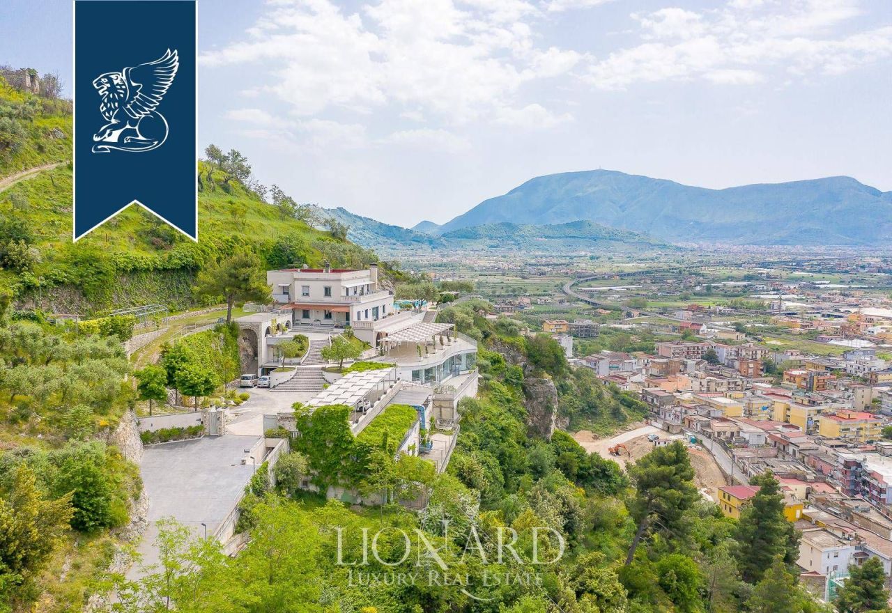 Вилла в Салерно, Италия, 1 850 м² - фото 6