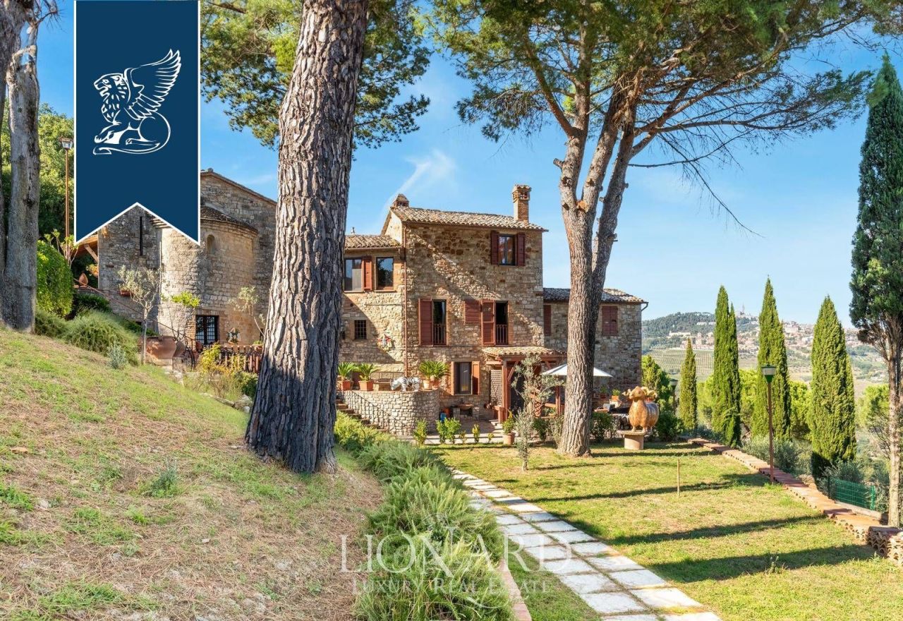 Вилла в Тоди, Италия, 850 м² - фото 6