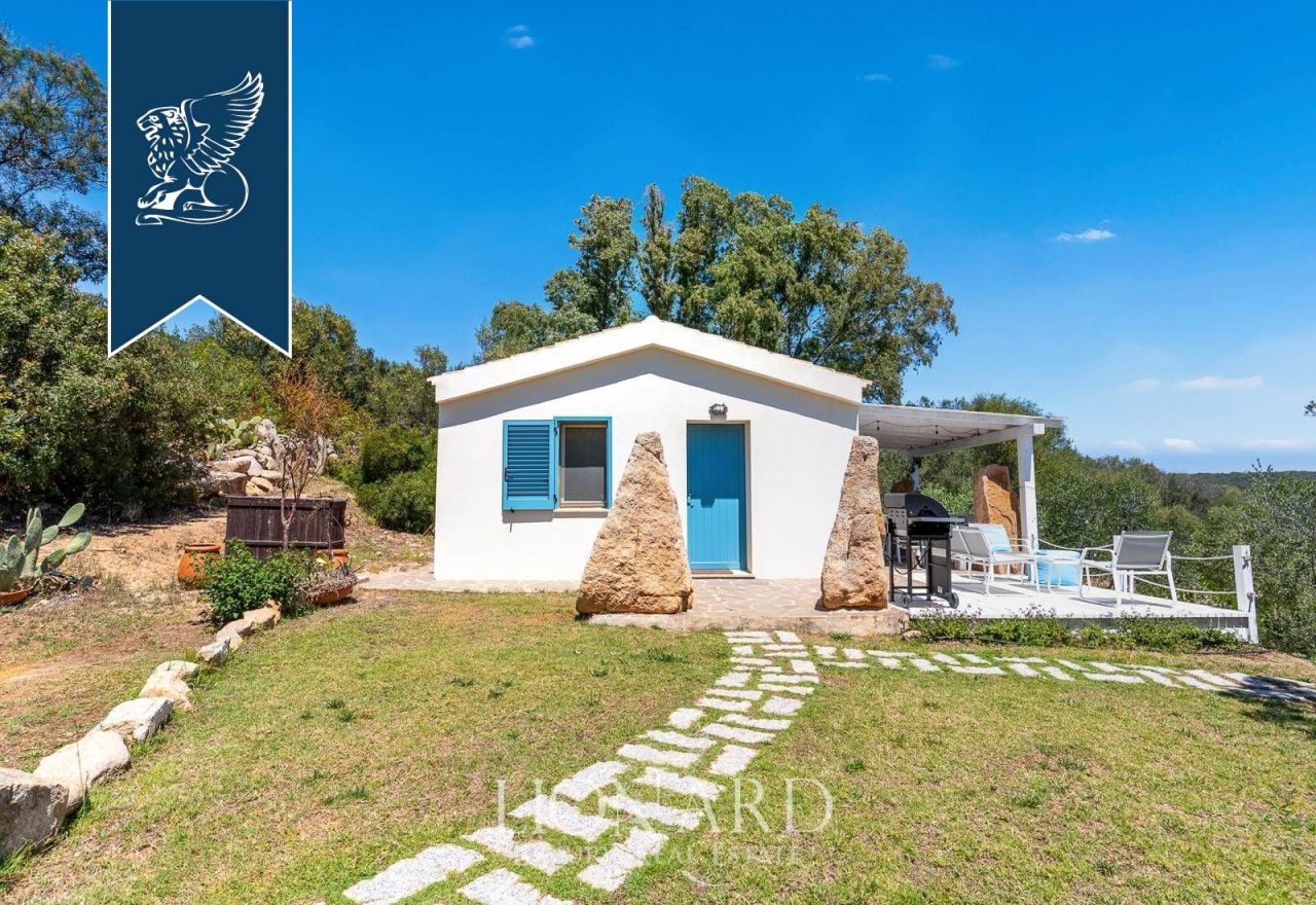 Вилла в Ольбии, Италия, 200 м² - фото 6