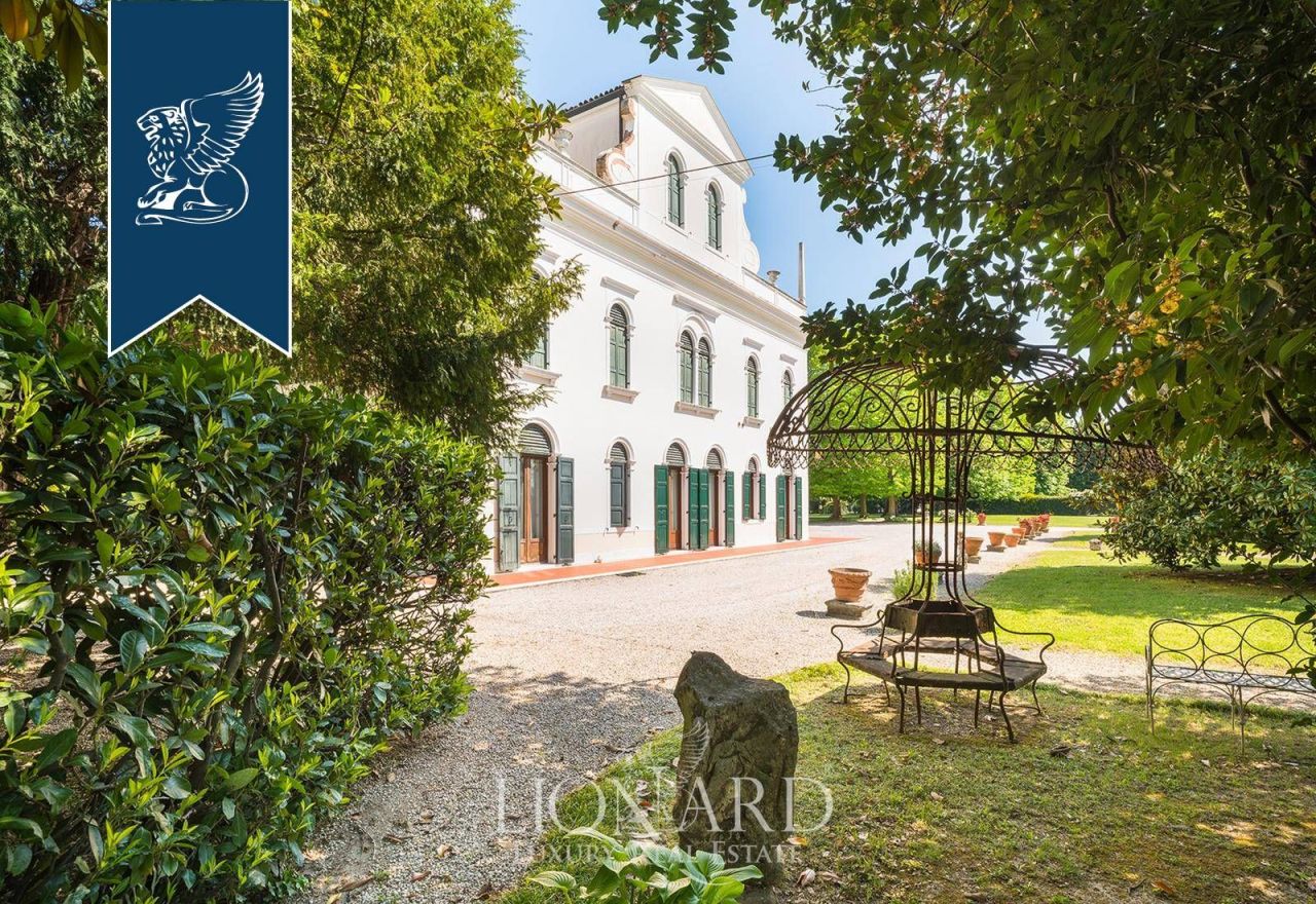 Вилла в Тревизо, Италия, 1 800 м² - фото 6