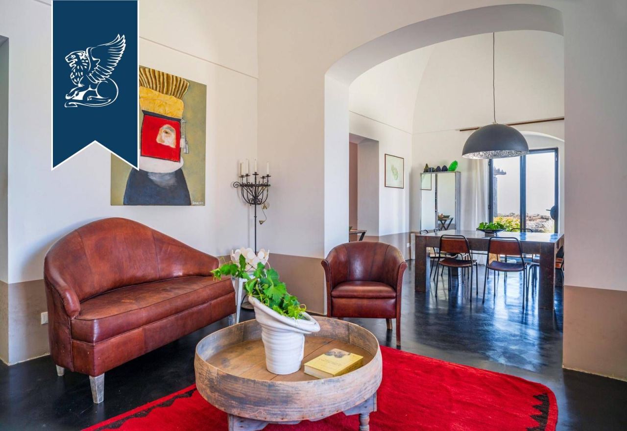 Вилла на о-ве Пантеллерия, Италия, 400 м² - фото 6