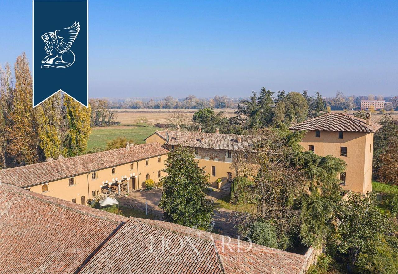 Замок в Павии, Италия, 2 800 м² - фото 6