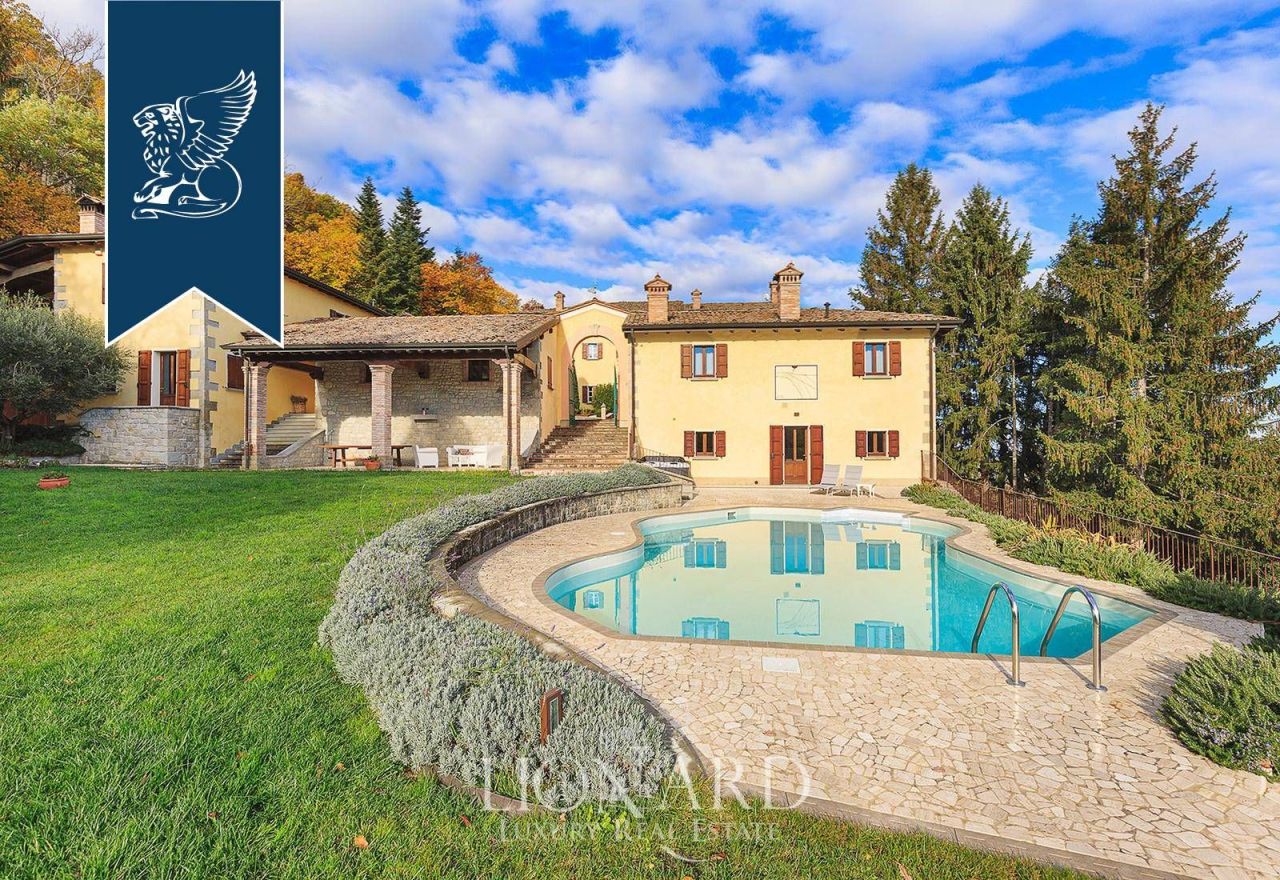 Вилла в Модене, Италия, 1 200 м² - фото 6