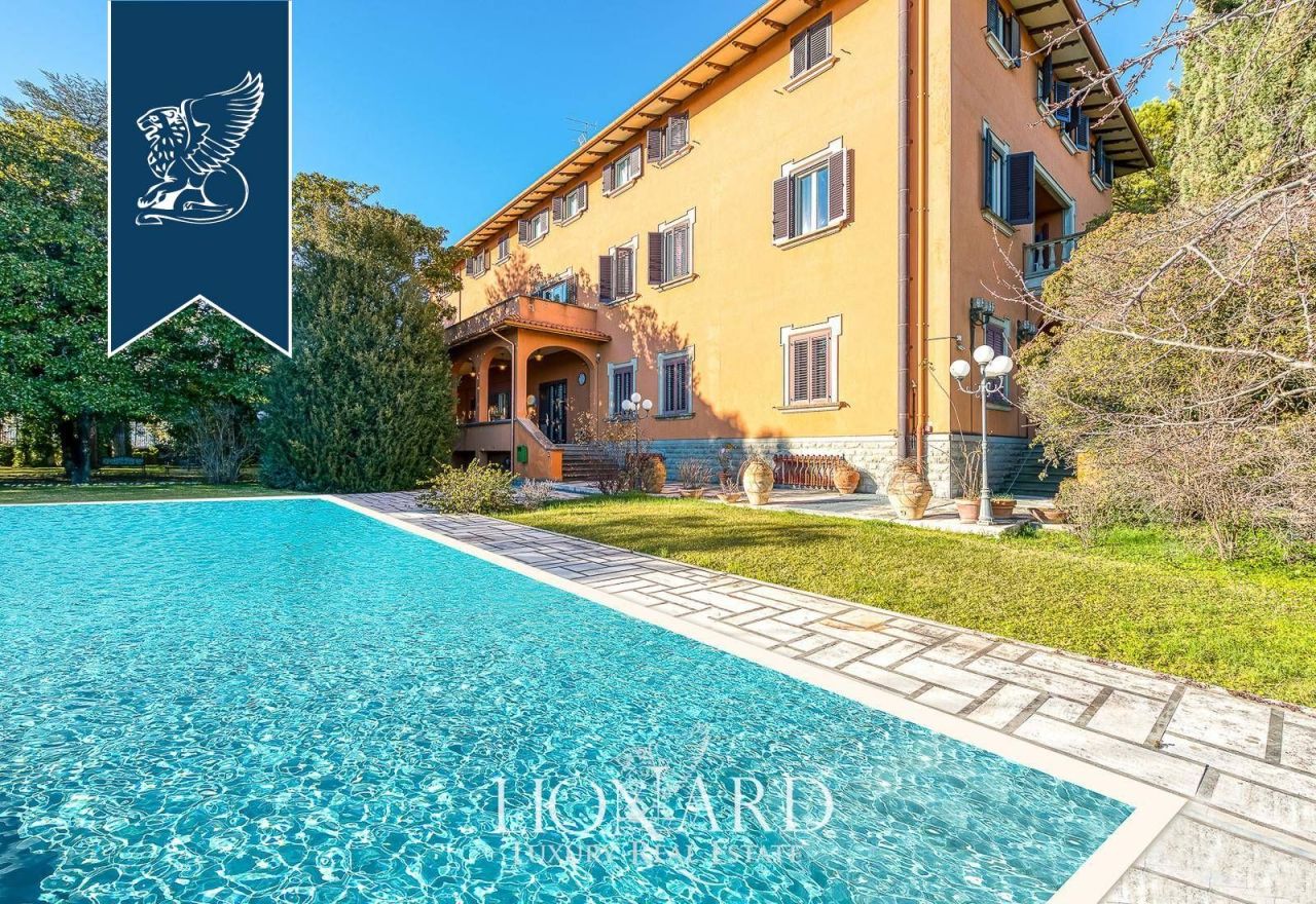 Вилла в Корчано, Италия, 2 500 м² - фото 6