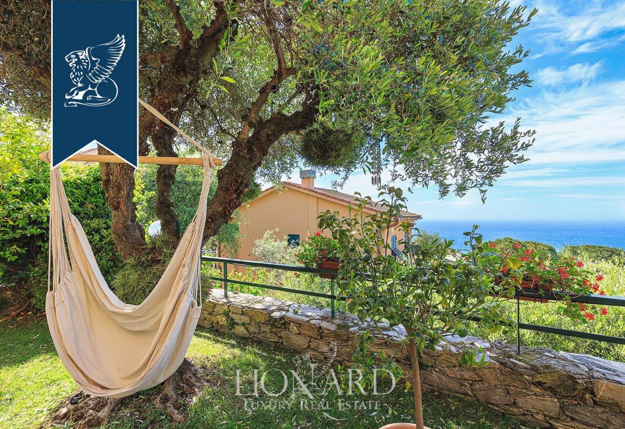 Вилла в Генуе, Италия, 300 м² - фото 6