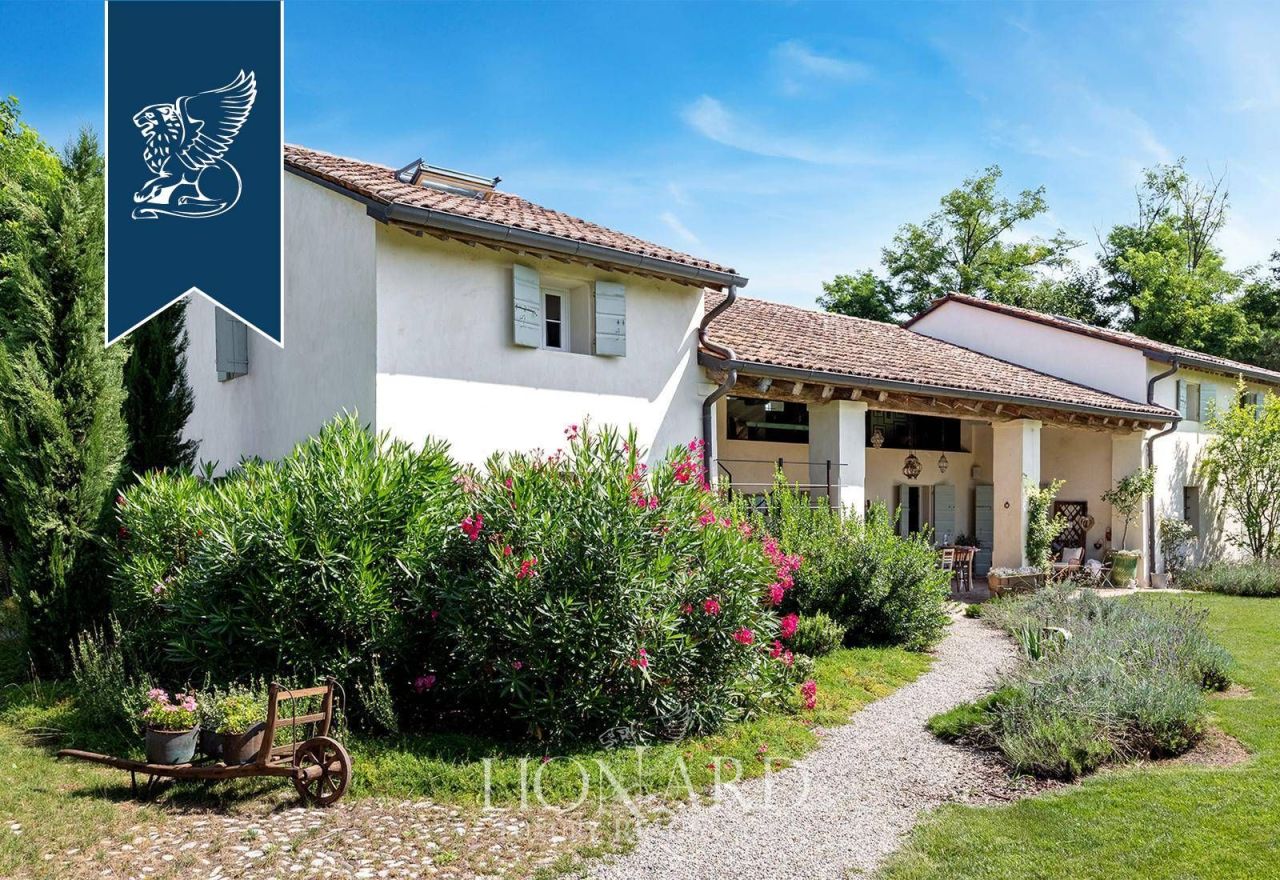 Ферма в Тревизо, Италия, 450 м² - фото 6