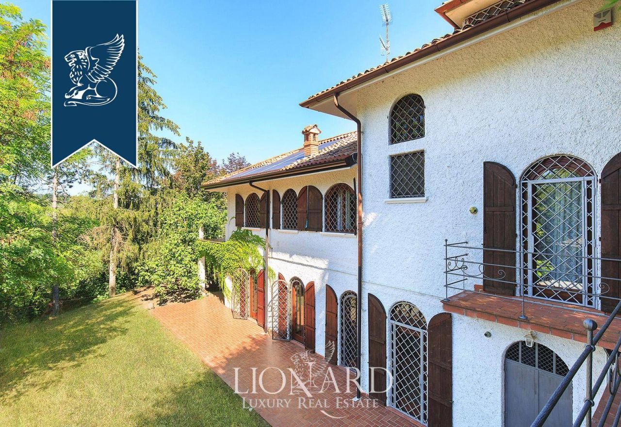 Вилла в Павии, Италия, 600 м² - фото 6