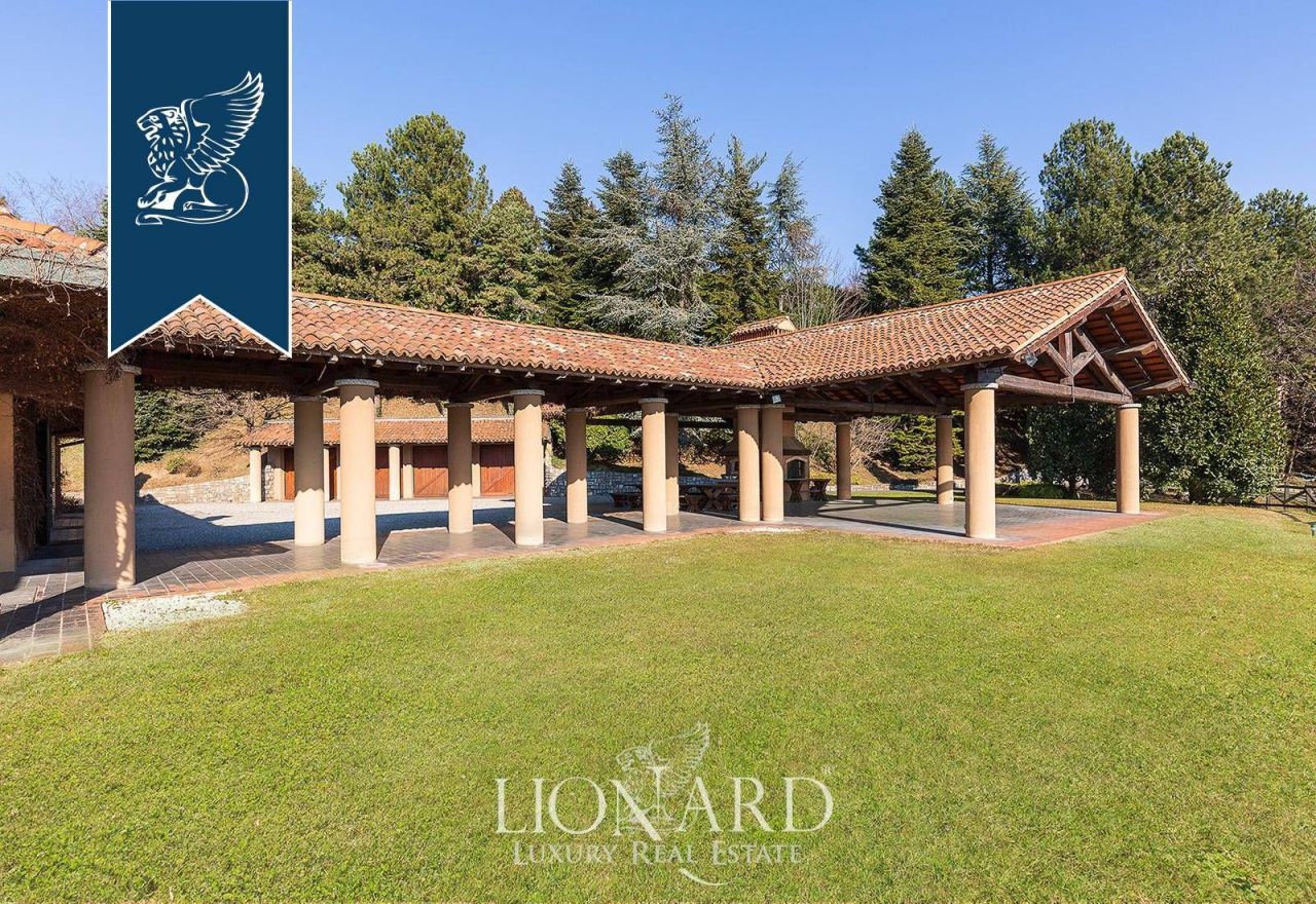 Вилла в Комо, Италия, 6 670 м² - фото 6