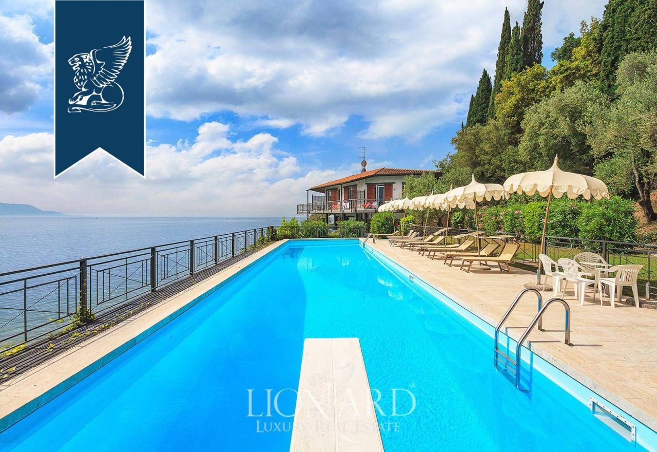 Вилла в Брешии, Италия, 450 м² - фото 6