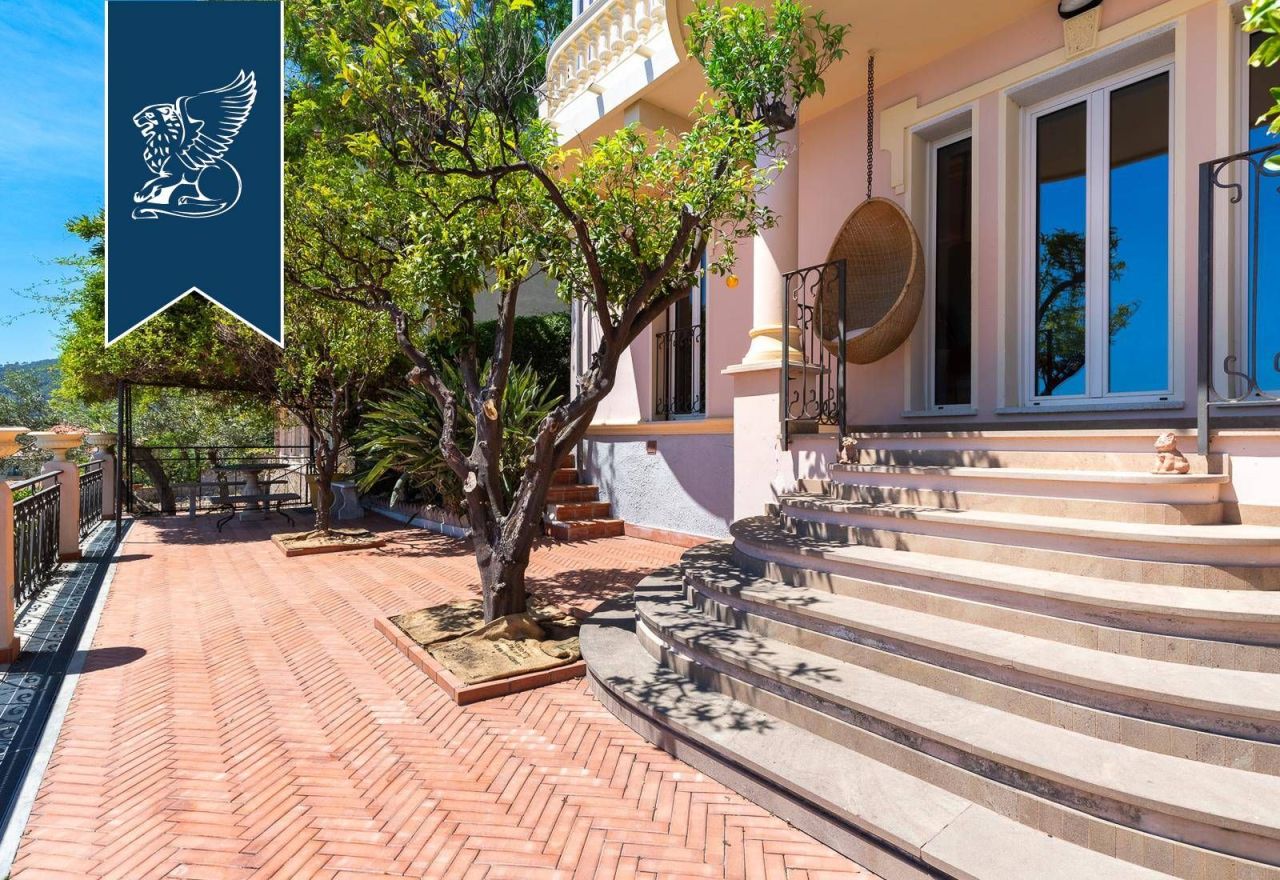 Вилла в Алассио, Италия, 470 м² - фото 6