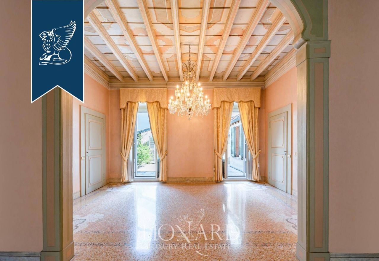 Дом в Брешии, Италия, 1 035 м² - фото 6