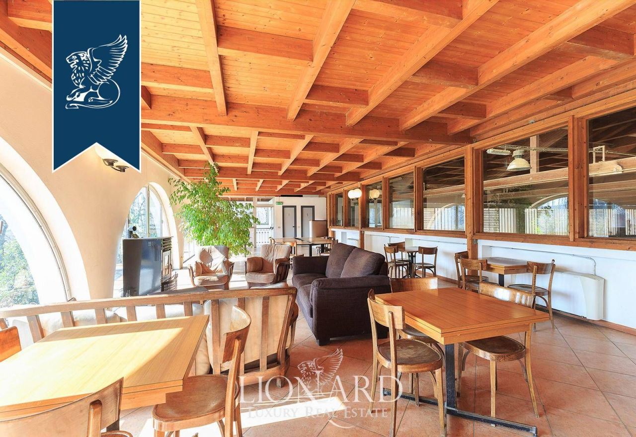 Вилла в Милане, Италия, 900 м² - фото 6